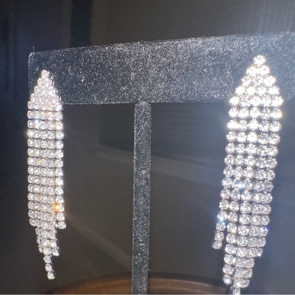 Cascading rhinestone 5 strand earrings - Picture 2 of 6